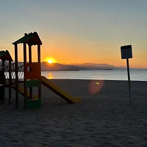 https://villa-flor.hotelsinnerja.org
